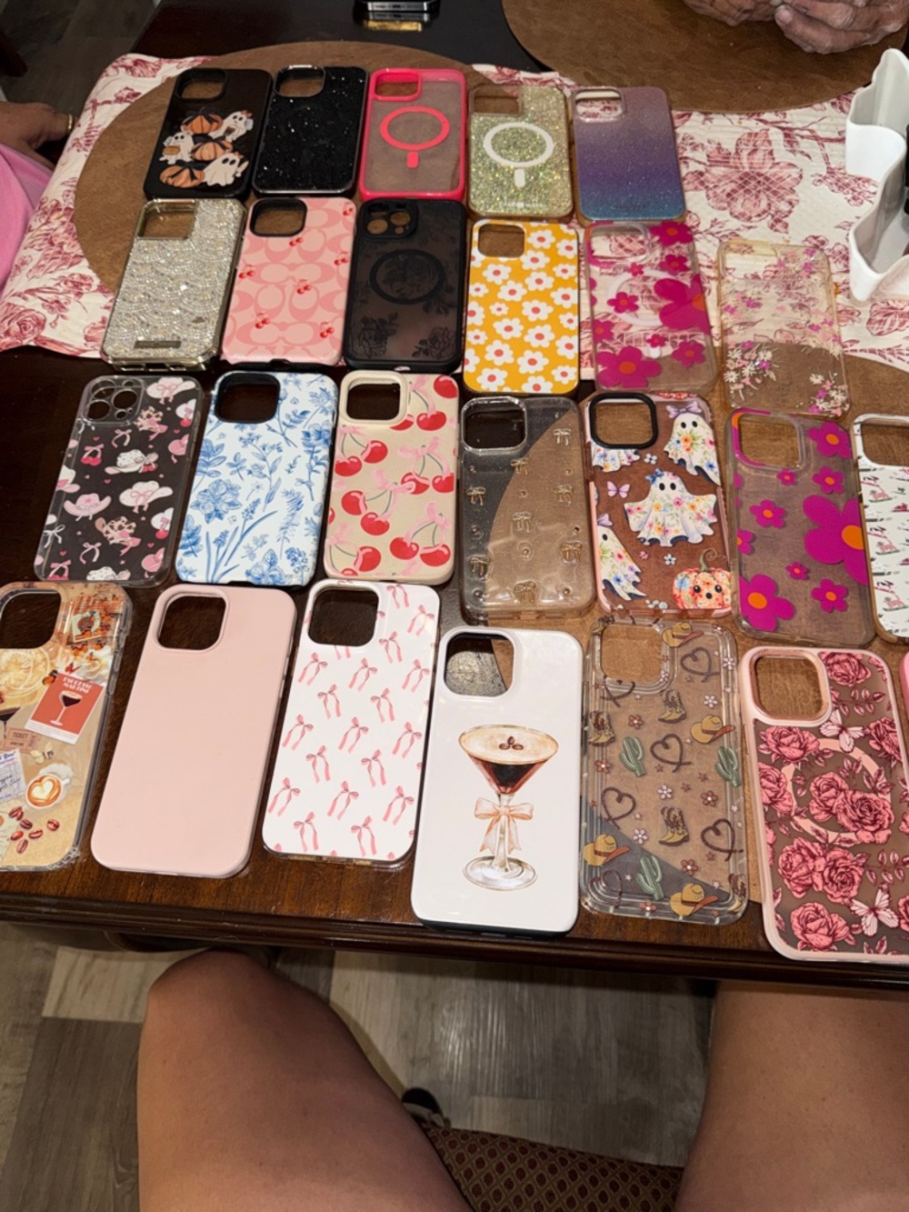 Bundle of 25 iPhone 13 Pro Max cases